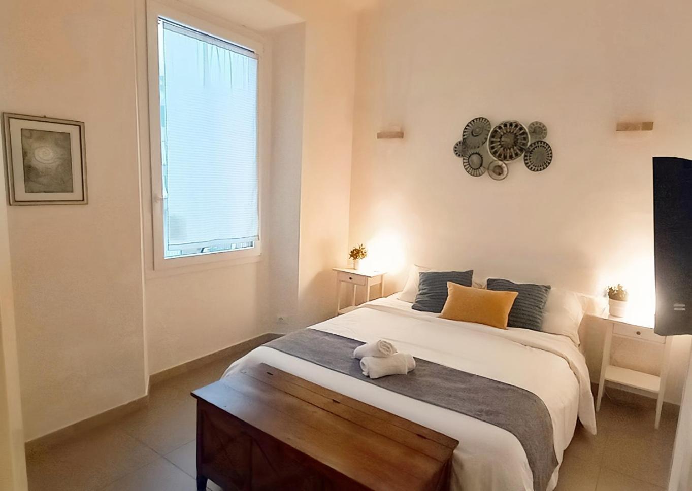 Charming & Spacious Florentine Home Just Two Mins From Tram Stop Florens Exteriör bild